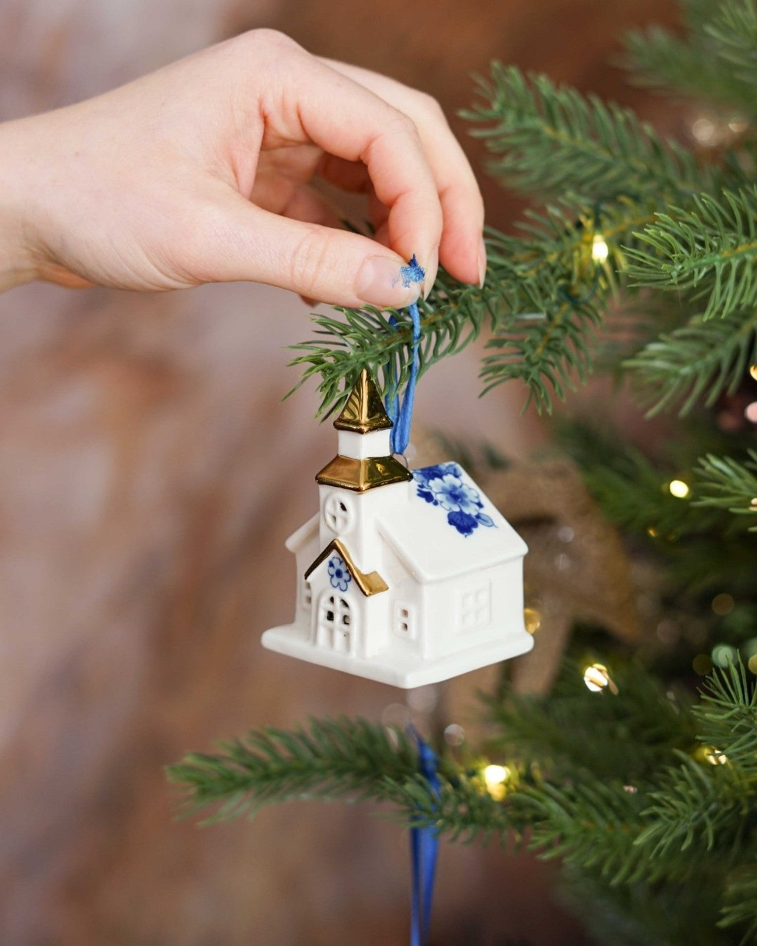 Christmas Ornament Church - 8 cm