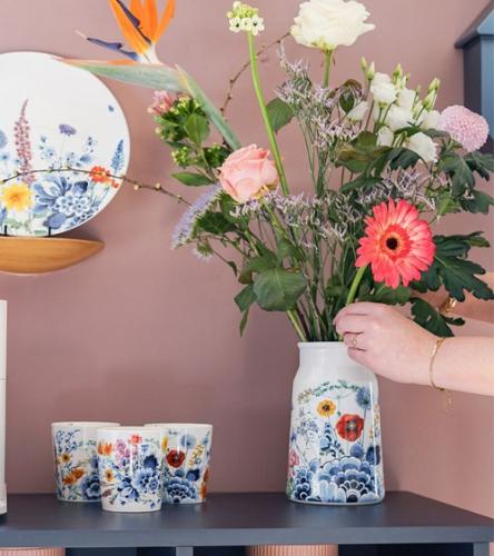 <strong>Heinen Porcelain</strong>