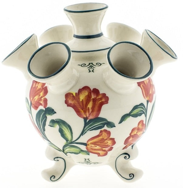 Nagy tulipánváza lábakkal, narancssárga tulipánnal